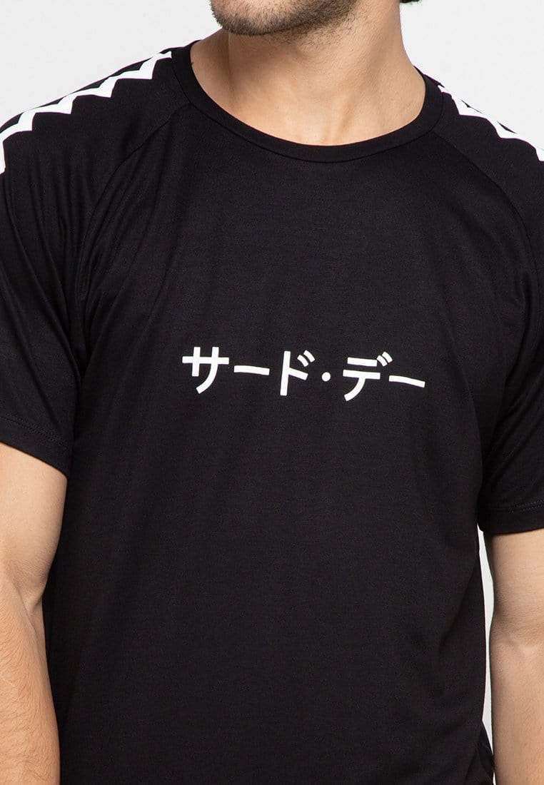 Third Day MTF64 katakana zigzag hitam kaos pria